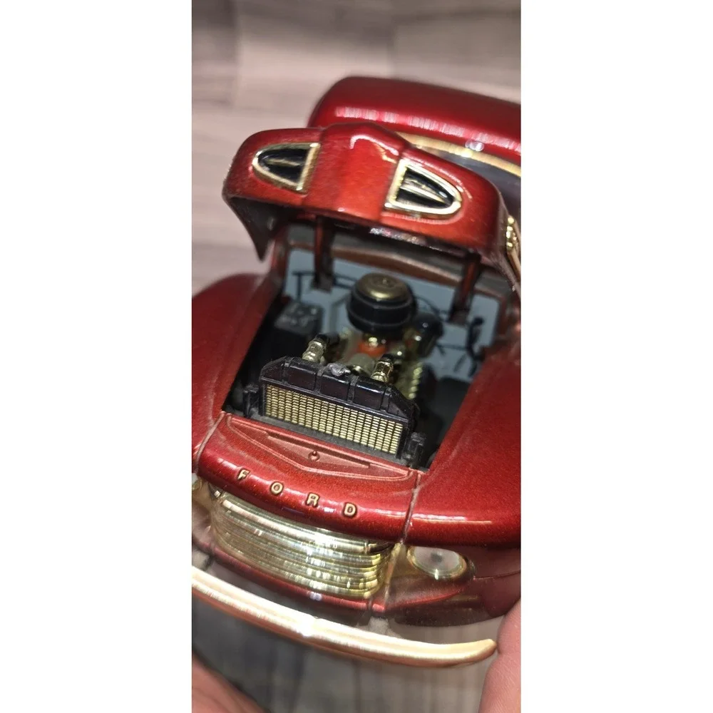 Road Legends 1:18 Scale 1948 F-1 Pick Up 50 Year Anniversary 92219